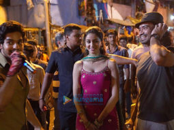 On the sets of the movie Khaali Peeli