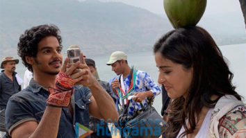 On the sets of the movie Khaali Peeli