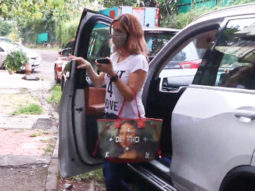 Sussanne Khan spotted in Juhu