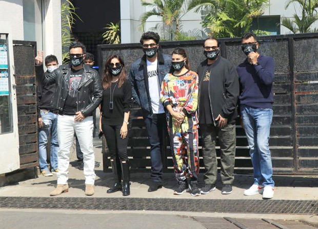 Bhoot Police team Saif Ali Khan, Arjun Kapoor, Jacqueline Fernandez and Yami Gautam leave for Dalhousie to kick off the shoot Bhoot Police team Saif Ali Khan, Arjun Kapoor, Jacqueline Fernandez and Yami Gautam leave for Dalhousie to kick off the shoot