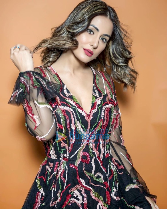hina khan1 2