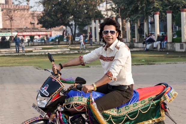 Rajkummar Rao dons the hat of a die-hard fan of Mithun Chakraborty in Anurag Basu's Ludo