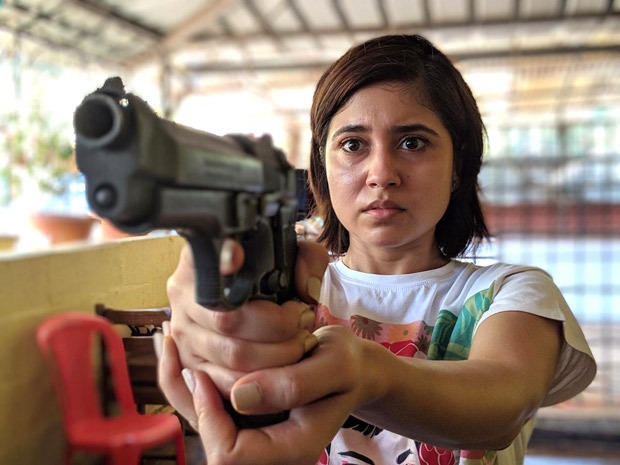 Shweta Tripathi underwent gruelling prep for Mirzapur 2 including extensive gun training Shweta Tripathi underwent gruelling prep for Mirzapur 2 including extensive gun training