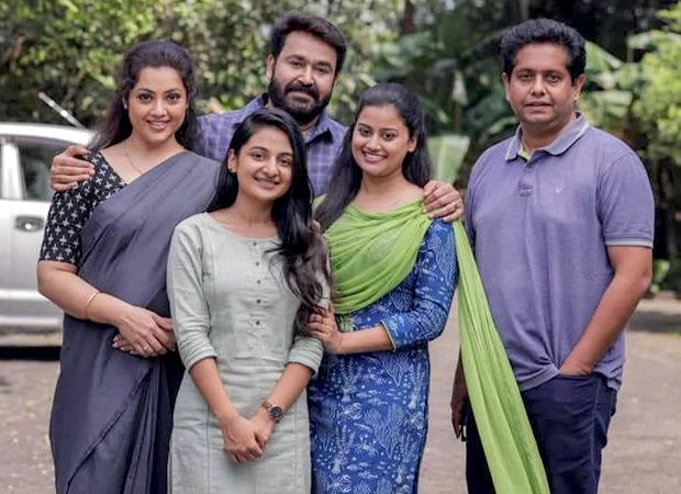 Drishyam 2: Picture of Mohanlal posing with his onscreen family on the sets of the film goes viral