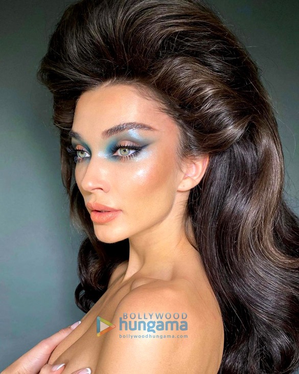 amy jackson 378 2