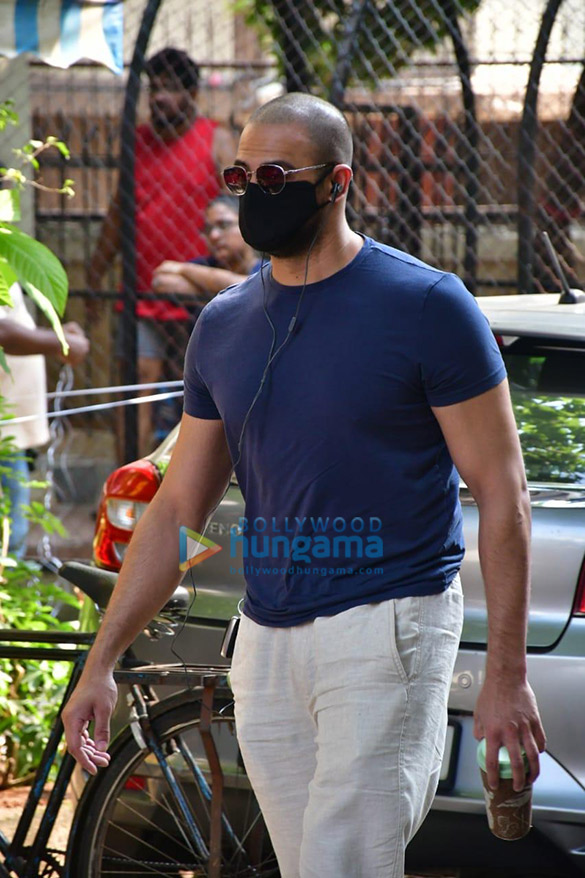 arunoday singh spotted in bandra 2