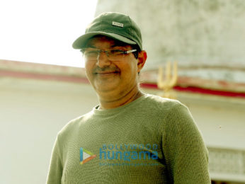 On the sets of the movie Dehati Disco