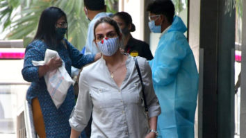 Esha Deol spotted at Hinduja Hospital Khar