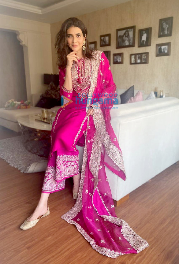 karishma tanna 3 3
