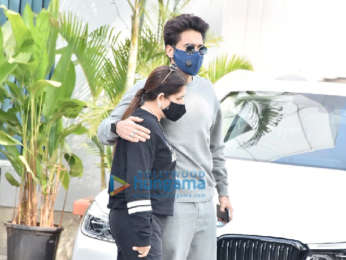 Photos: Akshay Kumar, Jackky Bhagnani and Shabina Khan snapped at the Kalina airport