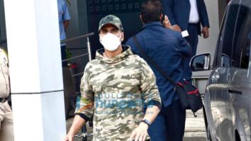 Photos: Akshay Kumar, Kiara Advani, Tusshar Kapoor and Shabina Khan snapped at the Kalina Airport