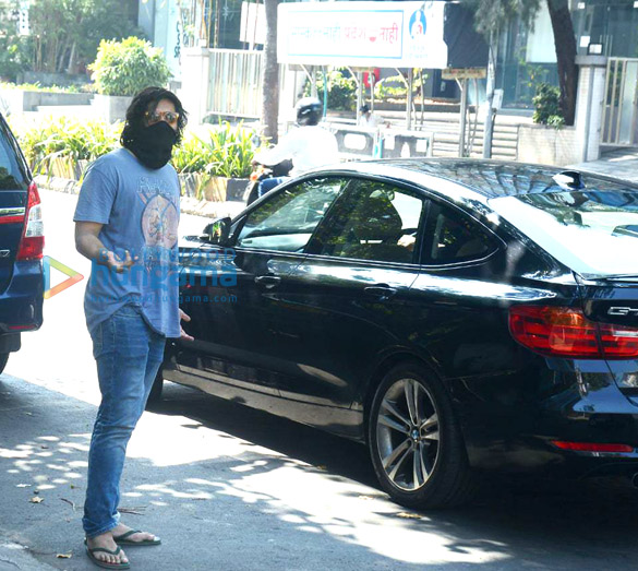 photos ali fazal and richa chadda snapped together at foodhall in khar 1
