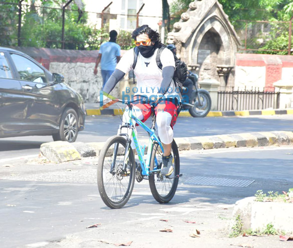 Photos: Ali Fazal spotted cycling in Bandra Photos: Ali Fazal spotted cycling in Bandra