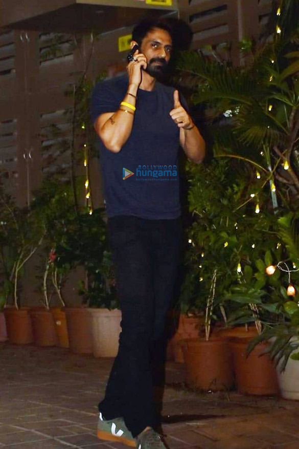 photos arjun rampal snapped in mumbai 1