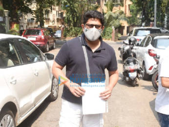Photos: Arshad Warsi spotted at a clinic in Bandra