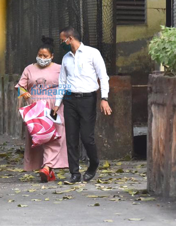 photos bharti singh leaves from judicial custody 2