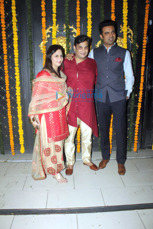 photos celebs grace ekta kapoors diwali party 4 2