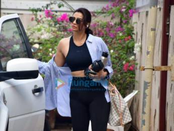 Photos: Daisy Shah spotted at gym