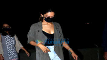 Photos: Deepika Padukone, Ananya Panday, and Siddhant Chaturvedi snapped at Gateway of India in Mumbai