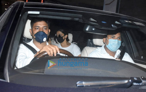 photos deepika padukone karan johar ananya panday and siddhant chaturvedi snapped after shoot in the city 5