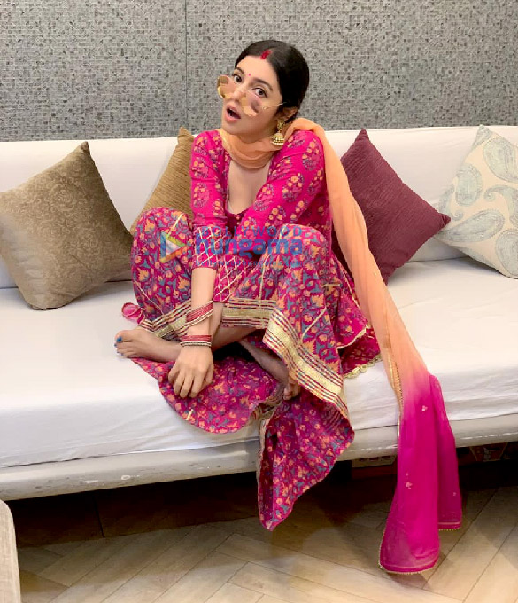 photos divya khosla kumar celebrates karwa chauth on the sets of satyameva jayate 2 1