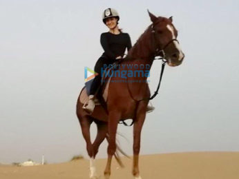 Photos: Elli AvrRam goes horse riding in Dubai