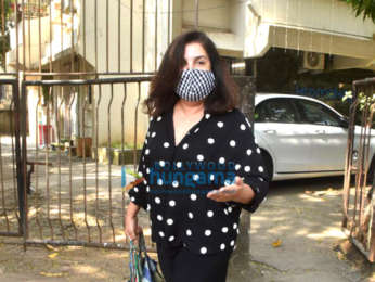 Photos: Farah Khan snapped outside a salon in Juhu