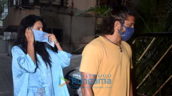 Photos: Farhan Akhtar, Shibani Dandekar, Zoya Akhtar, Satish Kaushik snapped at Javed Akhtar’s house in Juhu