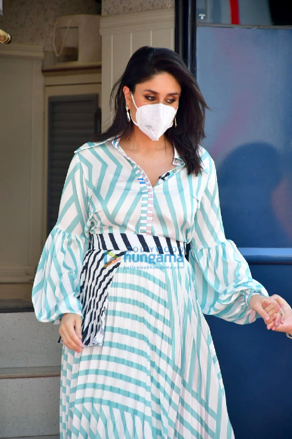 photos kareena kapoor khan and varun dhawan spotted at mehboob studios 3