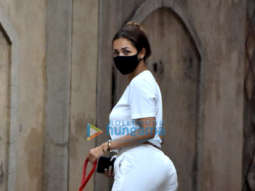 Photos: Malaika Arora snapped at her mother’s house in Bandra
