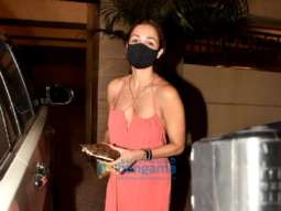 Photos: Malaika Arora spotted at Kareena Kapoor Khan’s house in Bandra