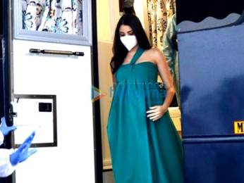 Photos: Mom-to-be Anushka Sharma spotted shooting in Mumbai