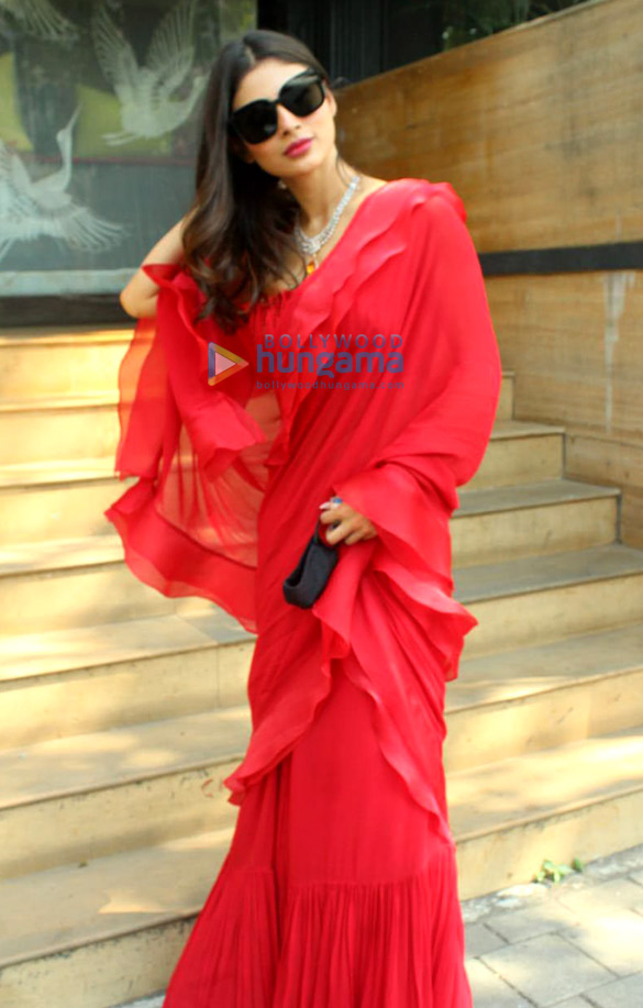 Photos: Mouni Roy snapped at Good Earth store in Juhu