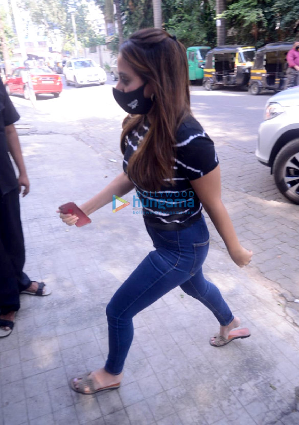 photos natasha dalal snapped at a clinic in juhu 3