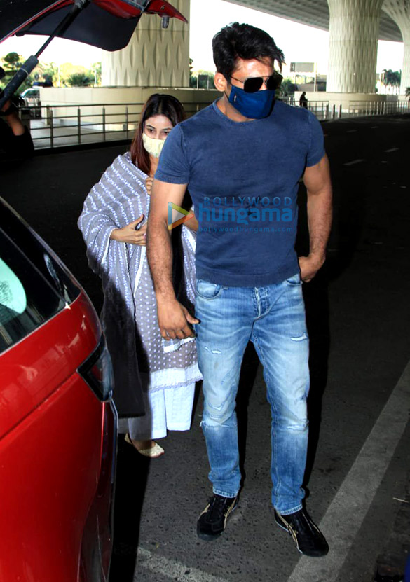 photos neetu chandra radhika madan sidharth shukla and others snapped at the airport 2