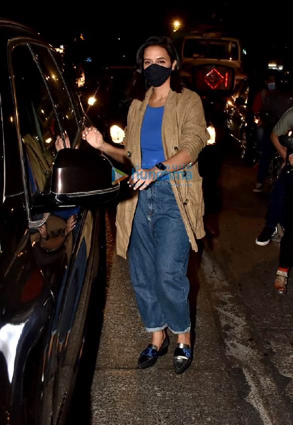 photos neha dhupia spotted with angad bedi and their daughter in bandra 3