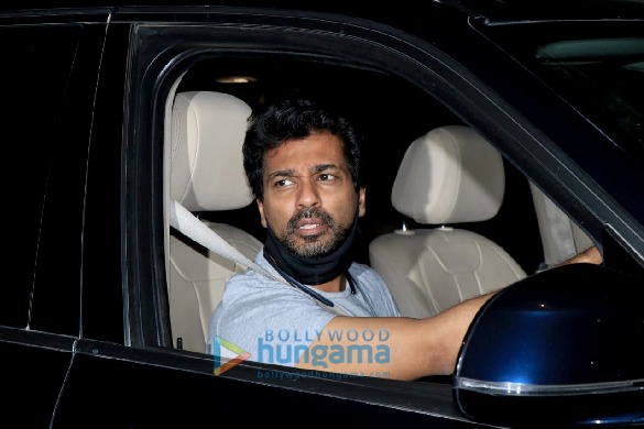 photos nikhil dwivedi snapped with wife and son at kareena kapoor khans halloween party 4