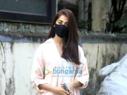 Photos: Pooja Hegde snapped in Bandra