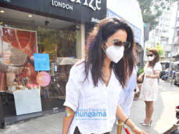Photos: Rakul Preet Singh and Nitin Mirani spotted at Bastian in Bandra