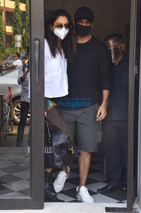photos rakul preet singh and nitin mirani spotted at bastian in bandra 4