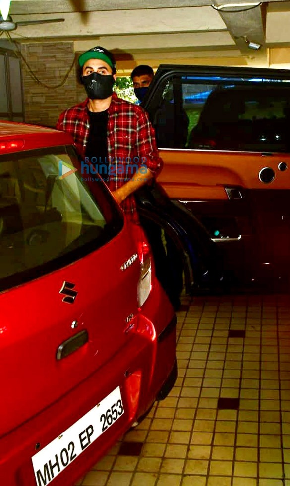 photos ranbir kapoor spotted at a dubbing studio 2 2