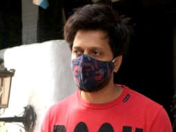Photos: Riteish Deshmukh snapped at Hakim’s Aalim salon in Bandra