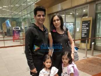 Photos Sara Ali Khan, Pooja Hegde and Karanvir Bohra snapped at the airport