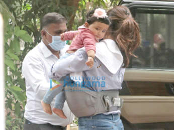 Photos: Shilpa Shetty snapped with her daughter at India Post office in Juhu