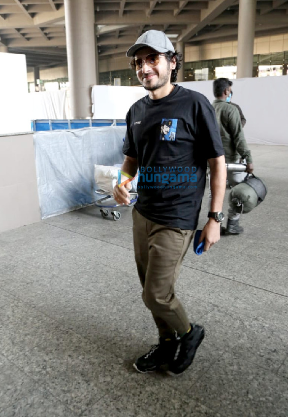 photos tara sutaria and divyendu sharma snapped at the airport 1