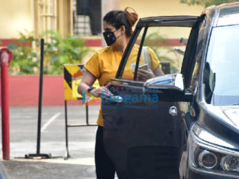 Photos: Zareen Khan spotted at gym