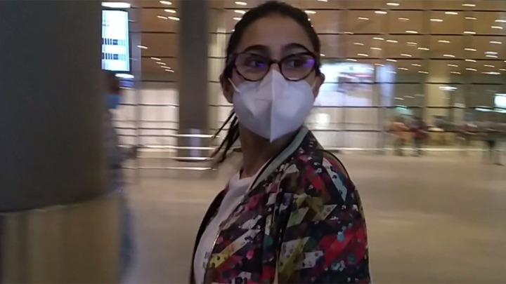 Sara Ali Khan spotted at Airport