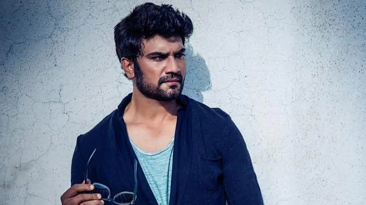 “Sharad Kelkar STOLE Akshay Kumar’s CHARM in Laxmii”- Sharad REACTS to this fan comment “Sharad Kelkar STOLE Akshay Kumar’s CHARM in Laxmii”- Sharad REACTS to this fan comment