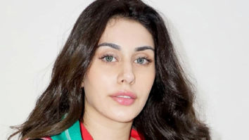 Celeb Photos Of Warina Hussain