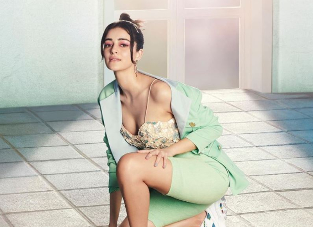 Ananya Panday finally found the perfect occasion to wear her customised jacket to impress Kareena Kapoor Khan